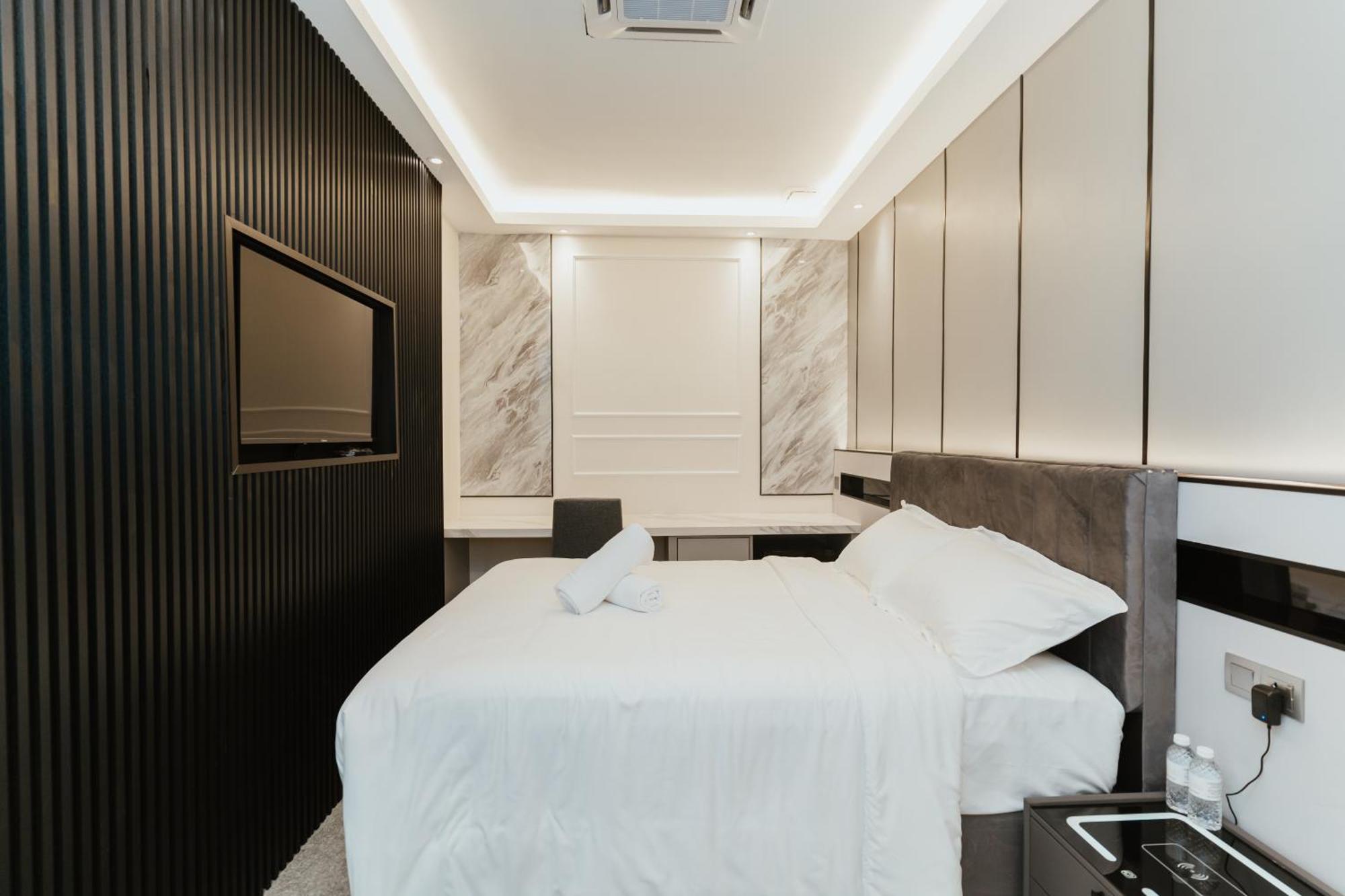 Brilliant Dan Hotel